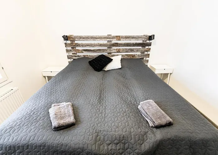 Sleepwell House Pyhaetunturi With Sauna Close To 度假居